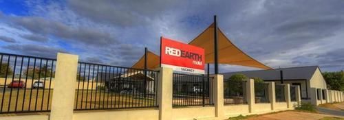 Red Earth Motel 4*